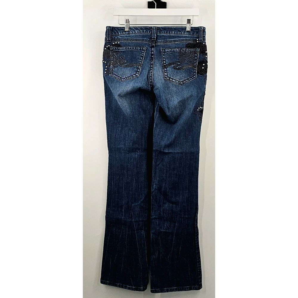 Wrangler Rock 47 Jeans Size 9 Women's Mid-Rise Embroidered‎ Designs Bootcut Leg - Picture 3 of 13